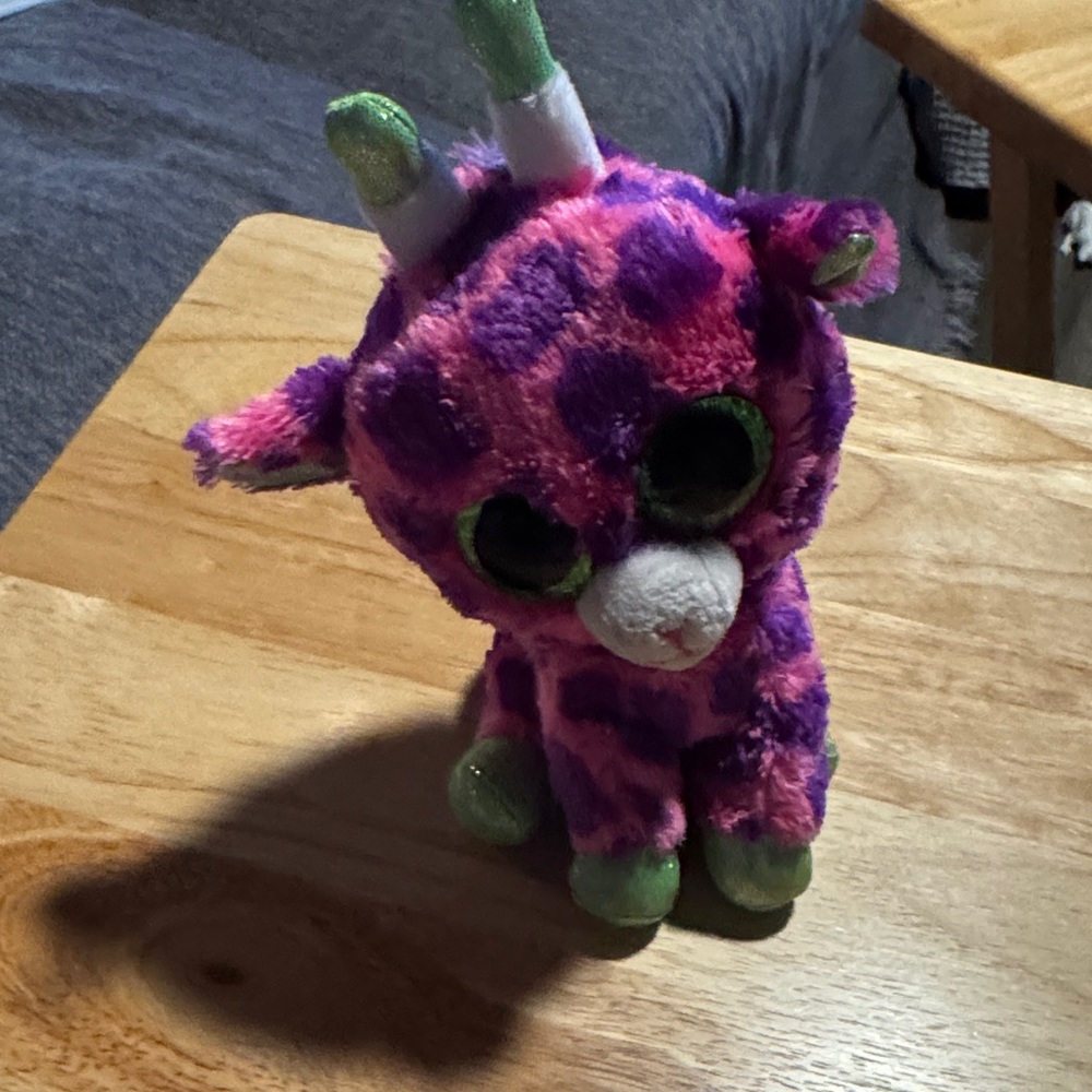 TY Beanie Boos "Gilbert" Giraffe Plush Stuffed Animal 7" Pink Purple TySilk 2017